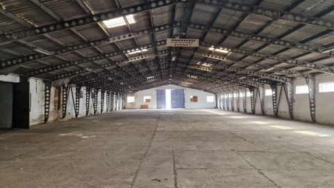 Kiadó Ipari 2071 Páty 