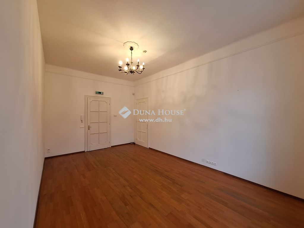 1062 Budapest 6. kerület , 6. kerület Diplomatanegyedben villaépületben iroda — 1/5