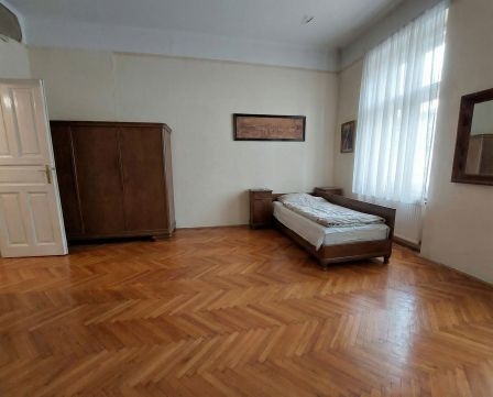 Eladó Lakás 1023 Budapest 2. kerület GÜL BABA TÜRBÉNÉL 2 és fél szobás, erkélyes lakás eladó