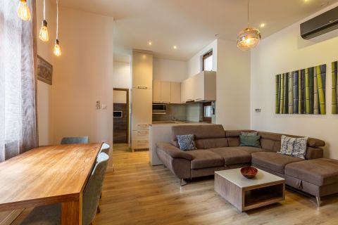 Eladó Lakás 1074 Budapest 7. kerület 