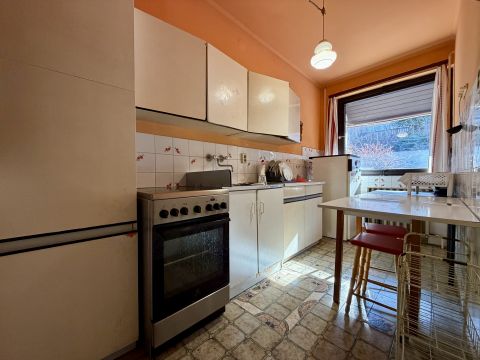 Eladó Lakás 8220 Balatonalmádi Aldi parkoló