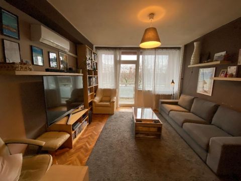 Eladó Lakás 1023 Budapest 2. kerület 1023 Budapest 2, Kolosy tér környéke