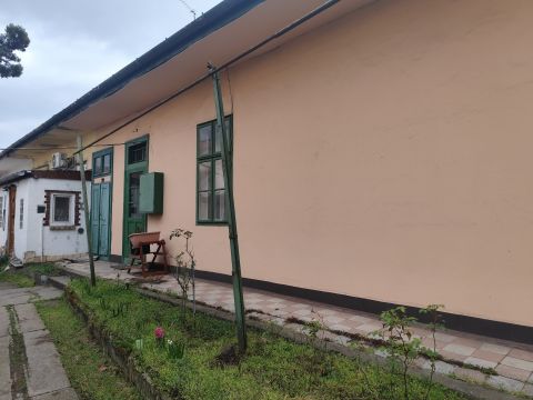 Eladó Lakás 1204 Budapest 20. kerület , 4 lakásos társasház első lakása