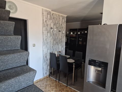 Eladó Lakás 2040 Budaörs 