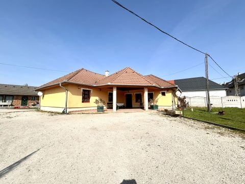 Eladó Ház 9025 Győr 