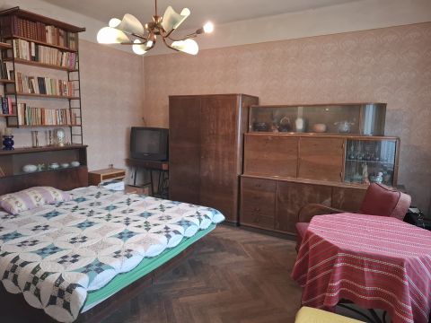 Eladó Ház 9700 Szombathely Alsóhegyi városrészen felújítandó családi ház