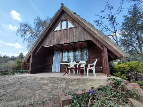 Eladó Ház 8096 Sukoró panorámás faházas nyaraló