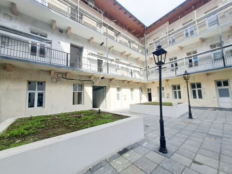 Eladó Lakás 1138 Budapest 13. kerület 