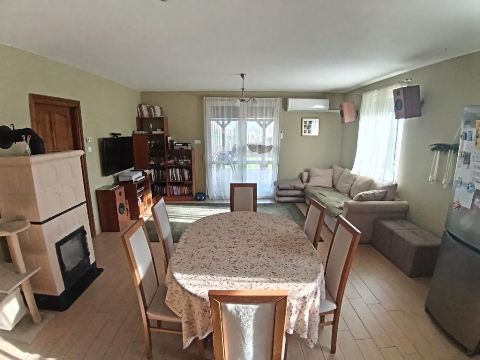 Eladó Ház 4271 Mikepércs , 4271 Mikepércs, Kertváros