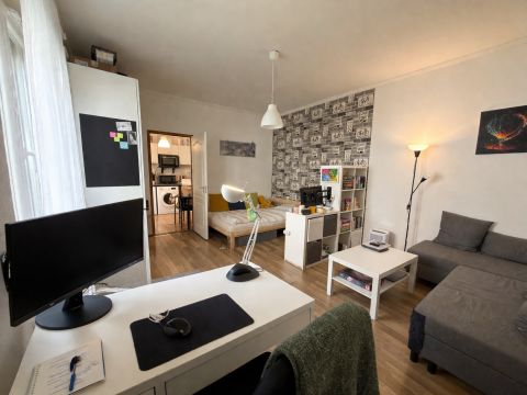 Eladó Lakás 1147 Budapest 14. kerület 