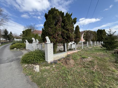 Eladó Ház 9954 Rönök , Mellékutca