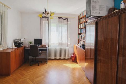 Eladó Ház 2083 Solymár 