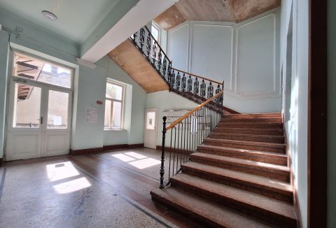 Eladó Lakás 1062 Budapest 6. kerület , 126m2-es két bejáratú andrássy uti erkélyes lakás