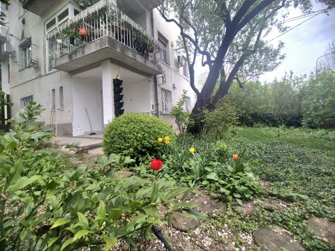 Kiadó Lakás 1037 Budapest 3. kerület , AZONNAL költözhető, PRIVÁT kertkapcsolatos lakás KIADÓ