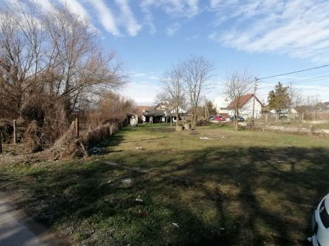 Eladó Telek 2135 Csörög 