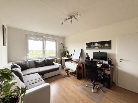 Eladó Lakás 4029 Debrecen , Dobozi lakótelep kedvelt részén