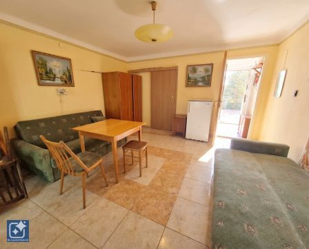 Eladó Lakás 8622 Szántód === Parttól 100 méterre  kis  apartman===