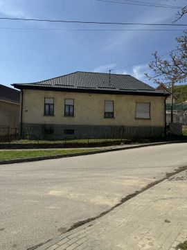 Eladó Ház 2521 Csolnok 