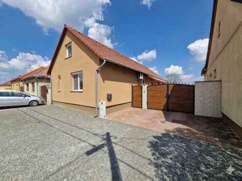 Eladó Ház 6521 Vaskút , Központhoz közeli csendes helyen