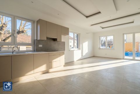 Eladó Ház 1185 Budapest 18. kerület , SZEMERETELEPEN – 3 lakásos modern sorház lakásai