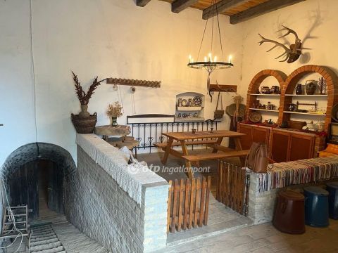 Eladó Ház 7100 Szekszárd , 7100 Szekszárd, Kadarka