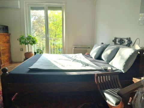 Eladó Lakás 1033 Budapest 3. kerület 