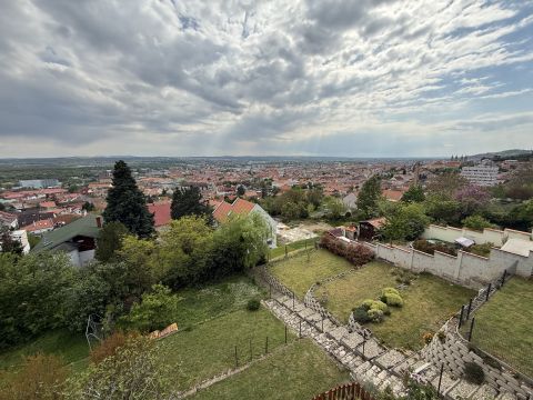 Eladó Lakás 7625 Pécs 