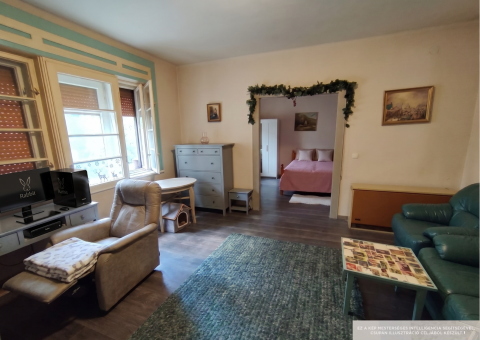 Eladó Lakás 2500 Esztergom 