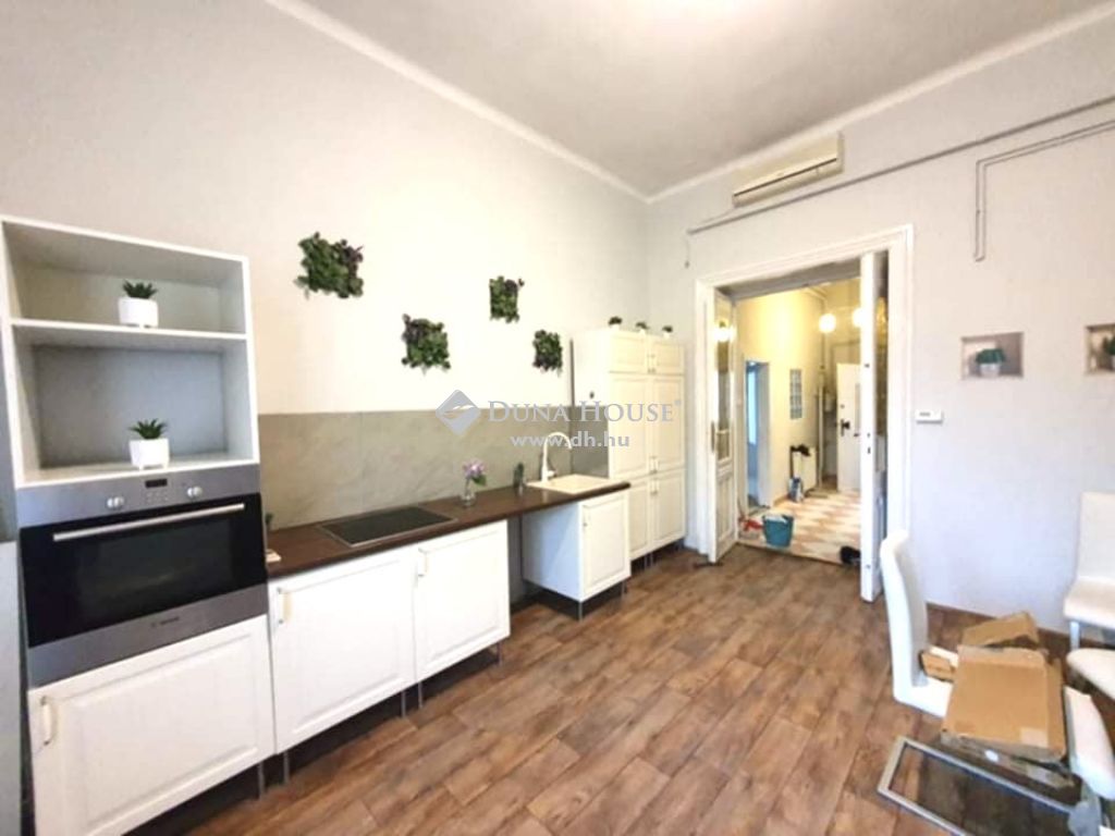 7621 Pécs — 1/21