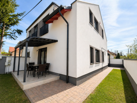 Eladó Ház 1202 Budapest 20. kerület , PRÉMIUM CSALÁDI HÁZ AZONNALI HOZAMMAL 20 Kerület! 