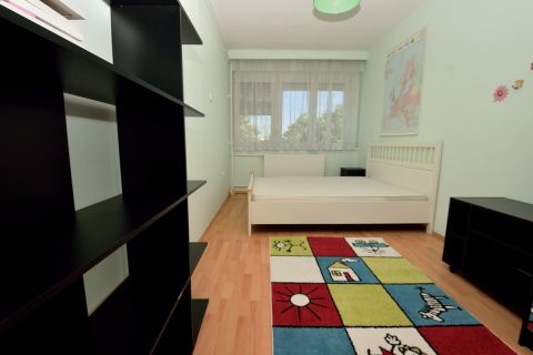 Kiadó Lakás 3200 Gyöngyös , Kócsag utca 