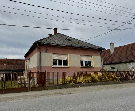 Eladó Ház 9962 Magyarlak 