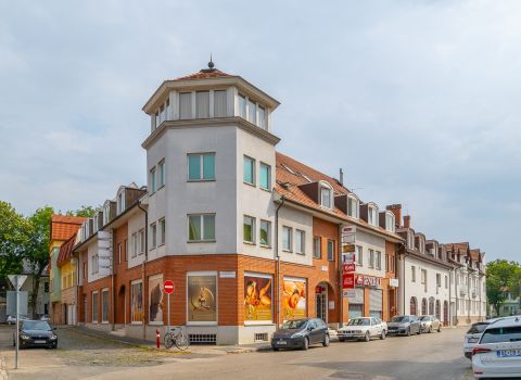 Eladó Irodaépület 6000 Kecskemét ELADÓ IRODAHÁZ A VÁROS SZÍVÉBEN!