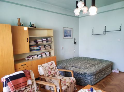 Eladó Ház 2045 Törökbálint Törökbálint Ófalu részén eladó csalási ház