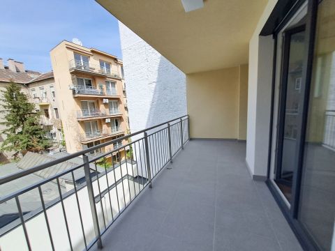 Eladó Lakás 1073 Budapest 7. kerület , AZONNAL KÖLTÖZHETŐ ÚJ ÉPÍTÉS A BLAHÁNÁL !