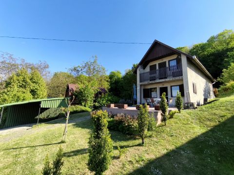 Eladó Ház 2458 Kulcs , Duna parthoz közel,panorámás, 60 m2-es hétvégi ház eladó!