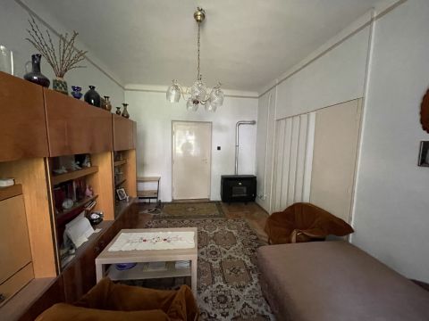 Eladó Lakás 1145 Budapest 14. kerület Torontál u., zöldövezet, csend, jó közlekedés, remek lakás! 