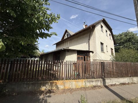 Eladó Ház 1185 Budapest 18. kerület , 571 nm-es telken, őnálló családi ház, 57%-os tulajdoni hánya