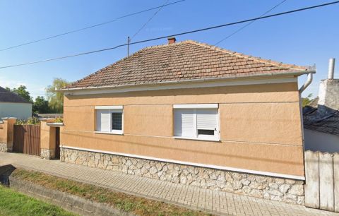 Eladó Ház 8514 Mezőlak 