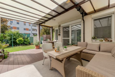 Eladó Lakás 1135 Budapest 13. kerület Exkluzív 2016-os 4 szobás otthon Angyalföldön 200m² kerttel