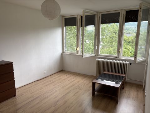 Kiadó Lakás 2500 Esztergom 