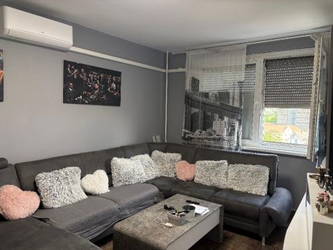 Eladó Lakás 1045 Budapest 4. kerület , 1045 Budapest 4, Károli Gáspár Református Egyetem Állam és Jogtudományi kar