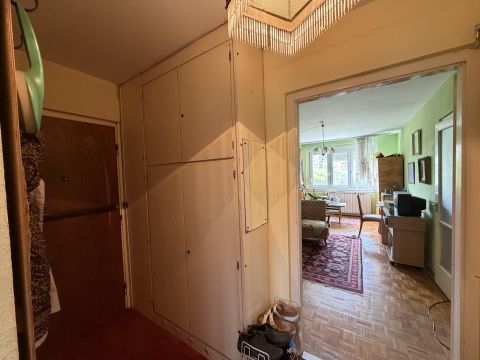 Eladó Lakás 1035 Budapest 3. kerület Flórián tér közelében