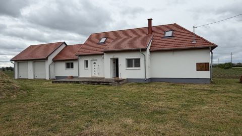 Eladó Ház 9551 Mesteri , Mesteri 