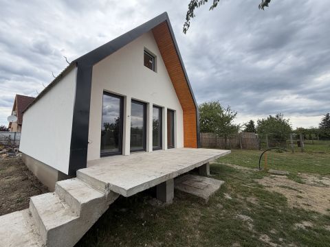 Eladó Ház 9028 Győr , Zsivány utca közelében