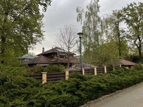 Eladó Ház 2151 Fót , Fótligeti lakóparkban hatalmas saroktelken!
