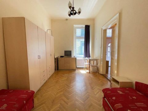 Eladó Lakás 1074 Budapest 7. kerület 