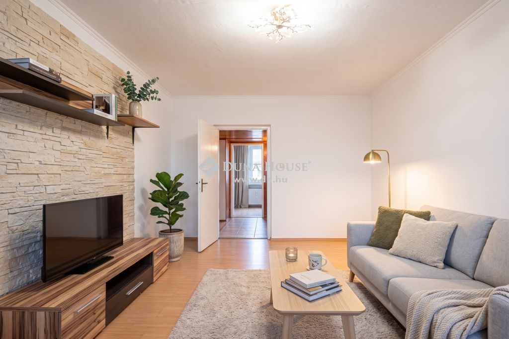 Eladó Lakás Budapest XIX. kerület, 