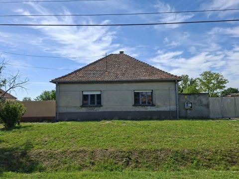 Eladó Ház 6455 Katymár , Csendes utcában