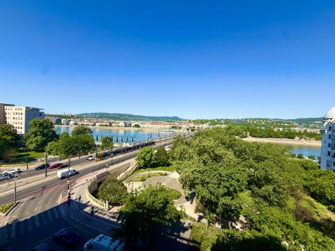 Eladó Lakás 1137 Budapest 13. kerület , Szent István körút- Dunára és Budára panorámás,felújítandó